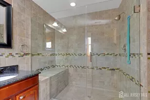 95 E Calvert Ave, Edison, NJ 08820 - Photo 32