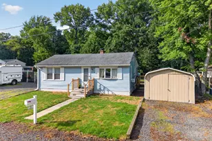 5 Soden Ln, Old Bridge Township, NJ 08857 - Photo 2
