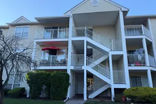 225 Rachel Ct, Franklin Township, NJ 08823 - Photo 2