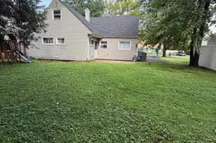 19 David Ct, Colonia, NJ 07067 - Photo 2