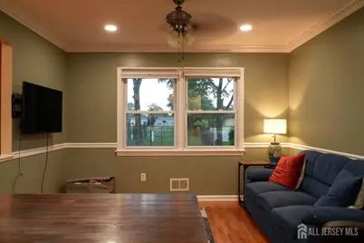 150 Farragut Avenue, Middlesex, NJ 08864 - Photo 10