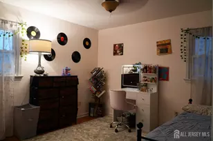 150 Farragut Ave, Middlesex, NJ 08864 - Photo 6