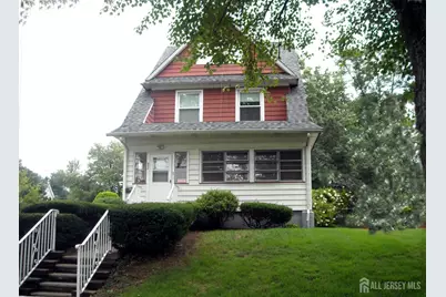 301 Penfield Place #301, Dunellen, NJ 08812 - Photo 1
