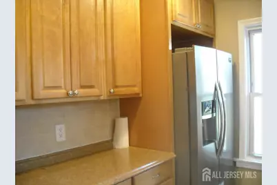 301 Penfield Place #301, Dunellen, NJ 08812 - Photo 2