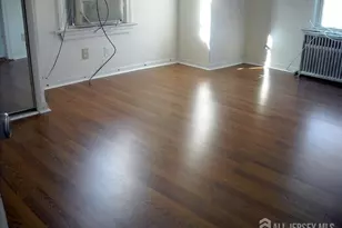 301 Penfield Pl, Dunellen, NJ 08812 - Photo 8