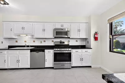 71 Highview Drive, Woodbridge Township, NJ 07095 - Photo 2