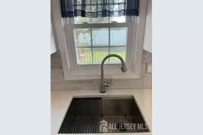 [Address not provided], Carteret, NJ 07008 - Photo 6