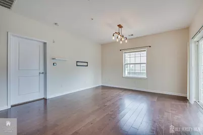 712 Strassle Way, South Plainfield, NJ 07080 - Photo 8