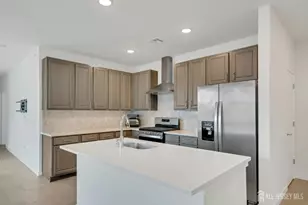644 Lorhan Dr, Piscataway Township, NJ 08854 - Photo 4