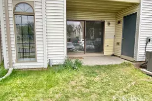 3001 Lighthouse Ln, Sayreville, NJ 08859 - Photo 2