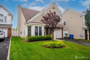 63 Carlisle Ct, Old Bridge Township, NJ 08857 - Photo 4