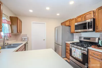 63 Carlisle Court, Old Bridge Township, NJ 08857 - Photo 22