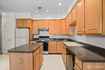 115 Leeds Lane, Monroe Township, NJ 08831 - Photo 16