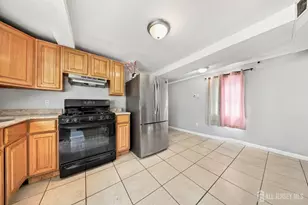 212 Port Ave, Elizabeth, NJ 07206 - Photo 4