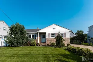 1064 Bordentown Ave, Sayreville, NJ 08859 - Photo 2