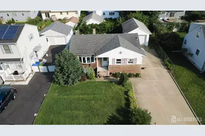 1064 Bordentown Avenue, Sayreville, NJ 08859 - Photo 24