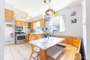 1064 Bordentown Ave, Sayreville, NJ 08859 - Photo 8