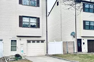 13 Essesx St, Carteret, NJ 07008 - Photo 2