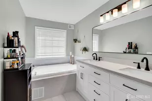 18 Frost Ln, East Windsor Township, NJ 08520 - Photo 20