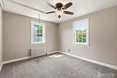 326 Melrose Avenue, Middlesex, NJ 08846 - Photo 20