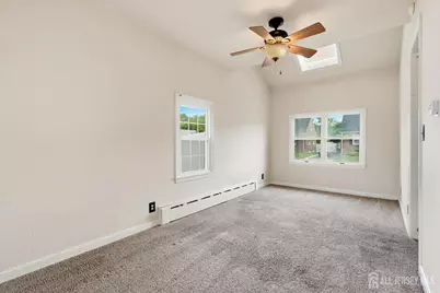 326 Melrose Avenue, Middlesex, NJ 08846 - Photo 14