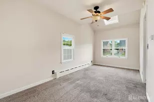326 Melrose Ave, Middlesex, NJ 08846 - Photo 14