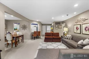 5 Scarborough Rd, Monroe Township, NJ 08831 - Photo 10