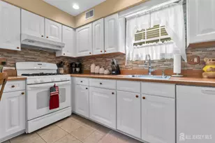 266 Thomas St, Woodbridge Township, NJ 07095 - Photo 22