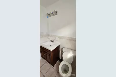 655 4th Street, Newark, NJ 07104 - Photo 14