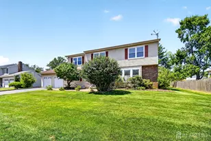 12 Mershon Ln, Plainsboro Township, NJ 08536 - Photo 2