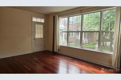 31 Franklin School Way, Metuchen, NJ 08840 - Photo 8