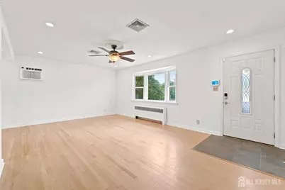23 Vine Street, Woodbridge Township, NJ 08863 - Photo 4