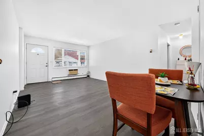 46 Gramercy Gardens #B, Middlesex, NJ 08846 - Photo 6