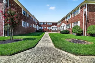 46 Gramercy Gardens, Middlesex, NJ 08846 - Photo 2