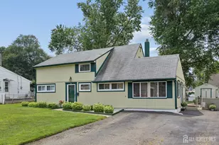 29 Pine Tree Rd, Old Bridge Township, NJ 08857 - Photo 1