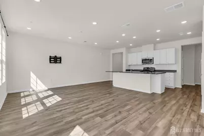 734 Station Road, Dunellen, NJ 08812 - Photo 12