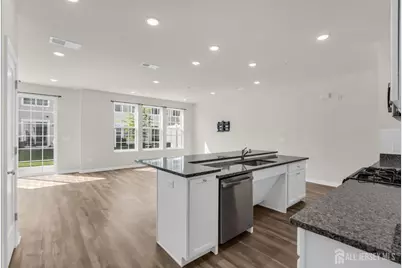 734 Station Road, Dunellen, NJ 08812 - Photo 16