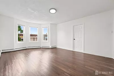 198 New Brunswick Avenue, Perth Amboy, NJ 08861 - Photo 6