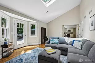 2 Link Pl, Edison, NJ 08820 - Photo 18