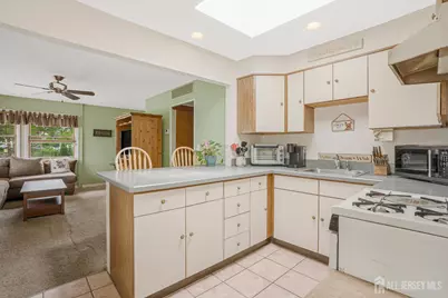 2 Orchid Place, Middlesex, NJ 08846 - Photo 10