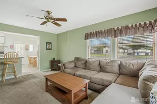 2 Orchid Pl, Middlesex, NJ 08846 - Photo 8