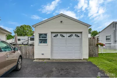 2 Orchid Place, Middlesex, NJ 08846 - Photo 4