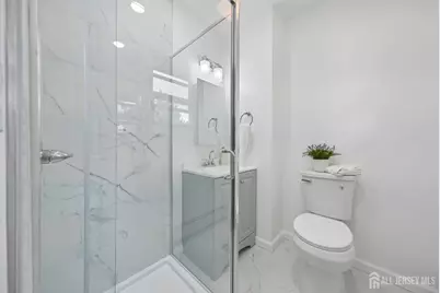 742 Dunellen Avenue, Dunellen, NJ 08812 - Photo 8