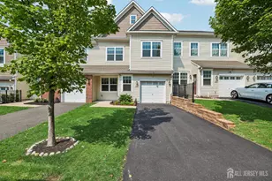166 Savoth Ln, Colonia, NJ 07067 - Photo 2