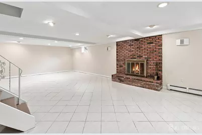 189 Kensington Avenue, Colonia, NJ 07067 - Photo 34