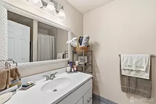 8 Cooper Ct, Freehold, NJ 07728 - Photo 24