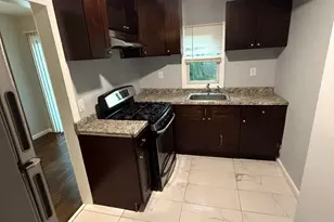 43 Crampton Ave, Woodbridge Township, NJ 07095 - Photo 8
