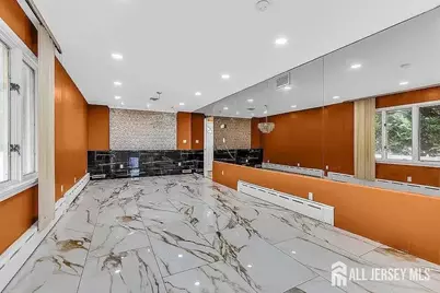 585 Noe Avenue, Woodbridge Township, NJ 07095 - Photo 6