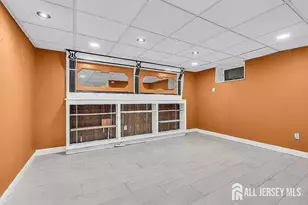 585 Noe Ave, Woodbridge Township, NJ 07095 - Photo 20