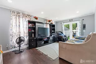 1738 W 3rd Street W, Piscataway Township, NJ 08854 - Photo 4